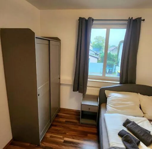 Vor Den Toren Berlins * Hennigsdorf